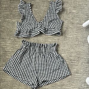 SHEIN Black and White Gingham Crop Top